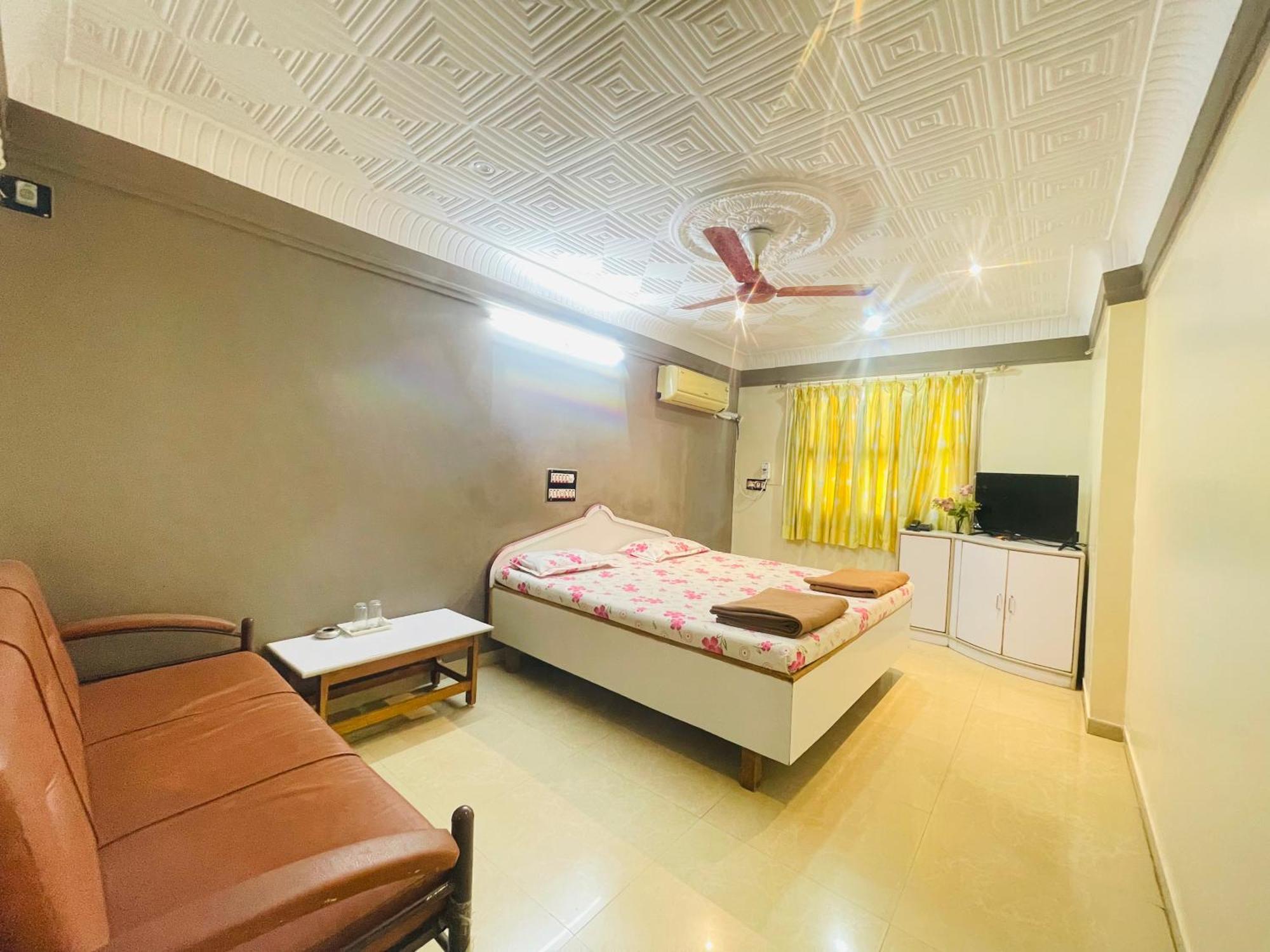 Hotel Rajdhani And Guest House Gujarat - Best Family Hotel In Halol Near Pavagadh And Halol Gidc Hālol Exterior foto