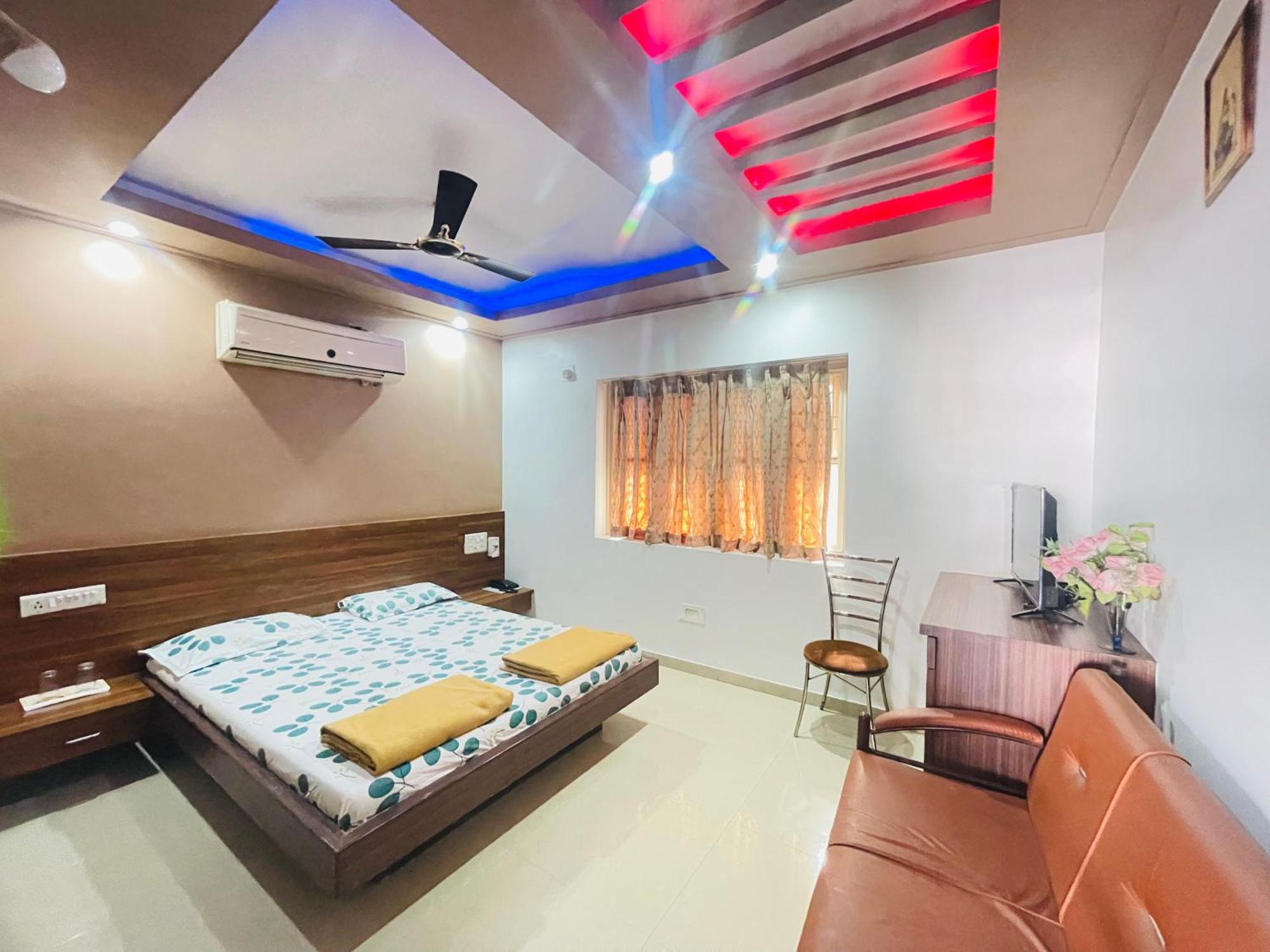 Hotel Rajdhani And Guest House Gujarat - Best Family Hotel In Halol Near Pavagadh And Halol Gidc Hālol Exterior foto